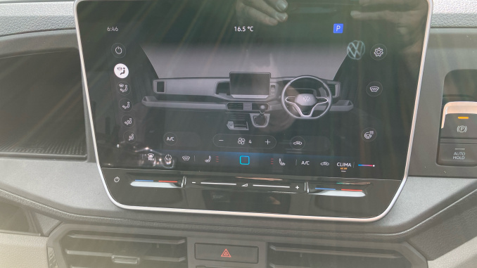Volkswagen Crafter Cr35 Mwb Diesel 4Motion 2.0 TDI 177PS Commerce Plus High Roof Van Auto - Image 13